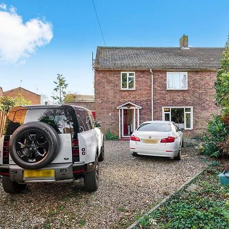 Beautiful 5 Bedroom Free Parking Semi-Detached House Aylesbury Aylesbury  Exterior photo